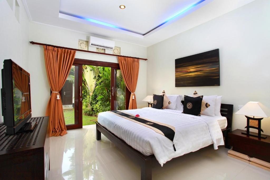 Adhyatma Villa Seminyak Habitación foto