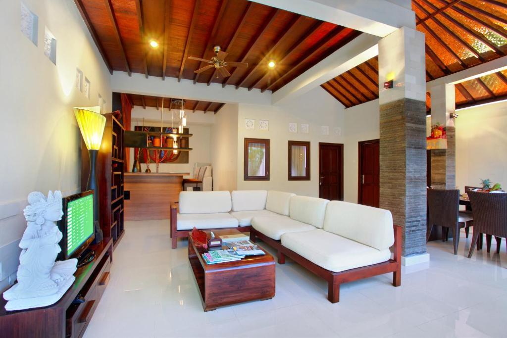 Adhyatma Villa Seminyak Habitación foto