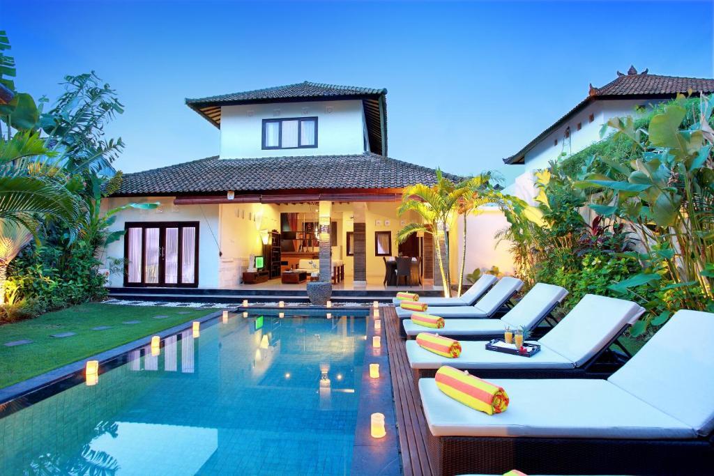 Adhyatma Villa Seminyak Habitación foto